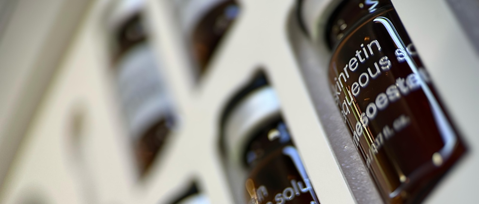 Botes de tratamiento facial de alta calidad